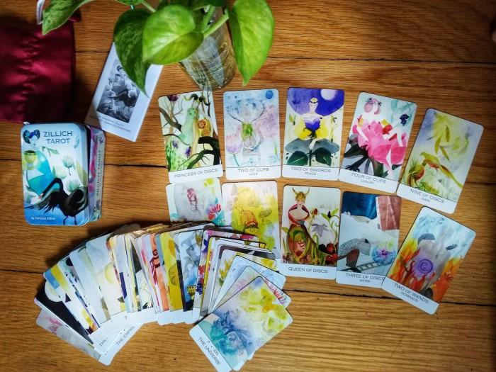 Kartu Tarot Di Era Kontemporer